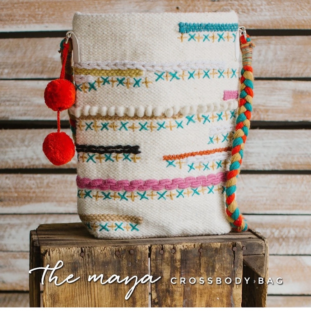 NWT 2020 Evy's Tree Maya Crossbody Bag